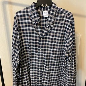 Brooks Brothers Long Sleeve Button Down Shirt